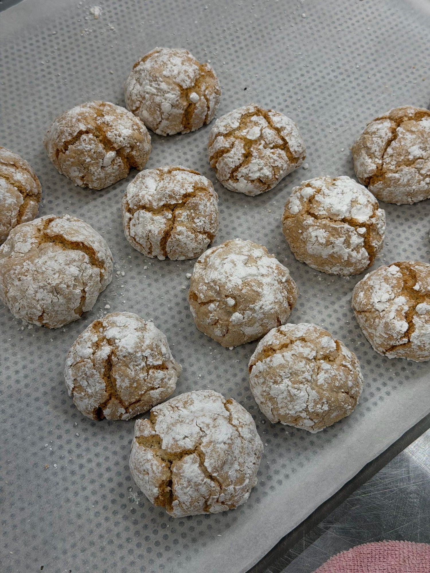 24 Christmas treats in a gift box